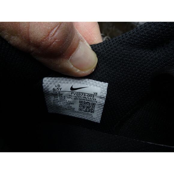 Nike Dunk LOW GS Black/University Red-White Women Size Size 8	New In Box - Picture 10 of 10